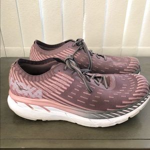 Hoka One One Clifton 5
